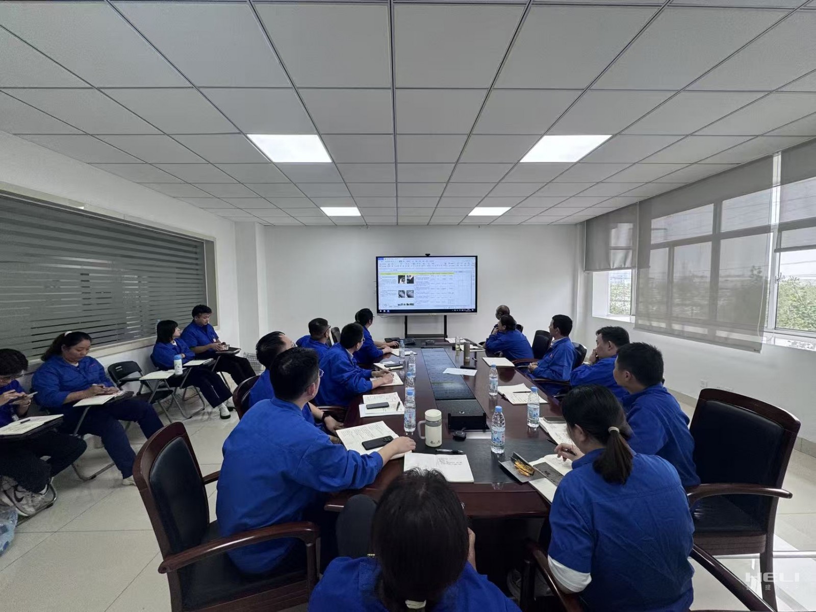 质量分析会.jpg 质量分析会.jpg